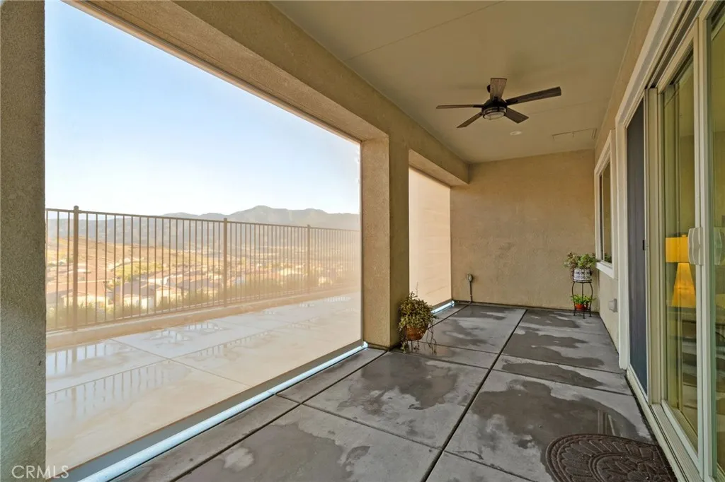 11937 Wandering Way, Corona, California 92883 home-pic-48