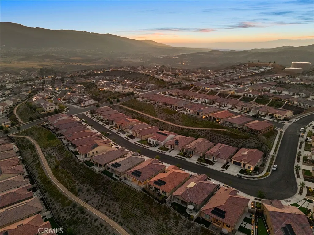 11937 Wandering Way, Corona, California 92883 home-pic-14