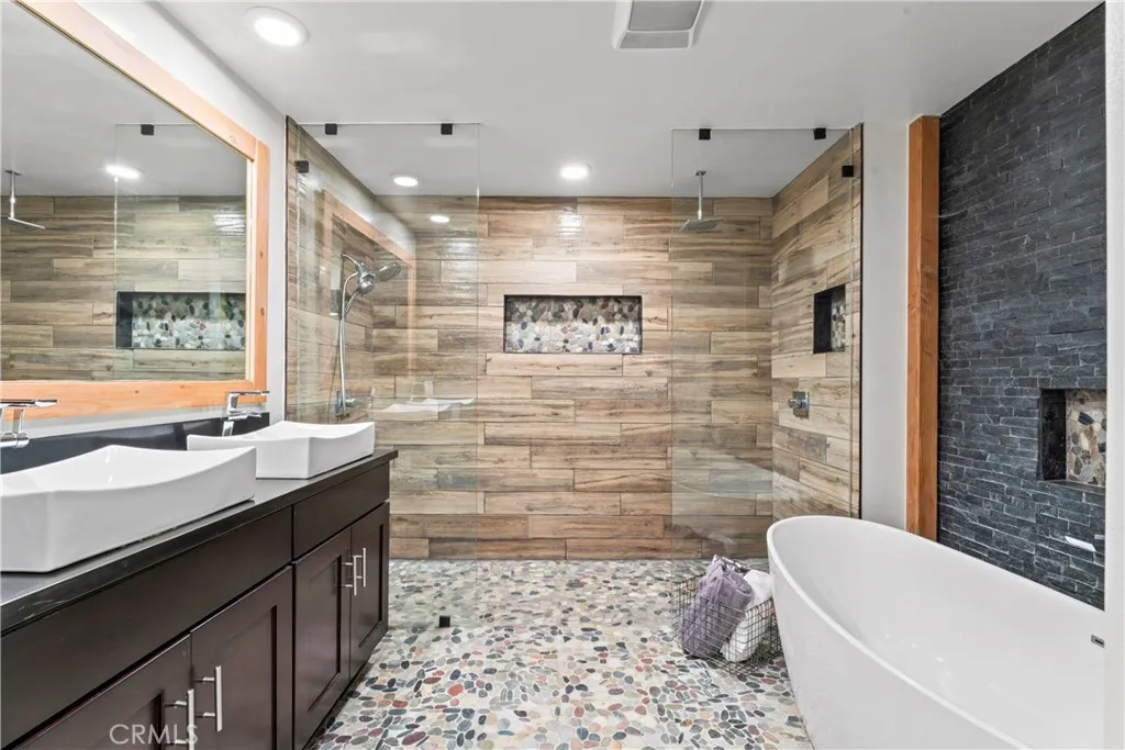 260 El Dorado Drive, Lake Arrowhead, California 92352 home-pic-38