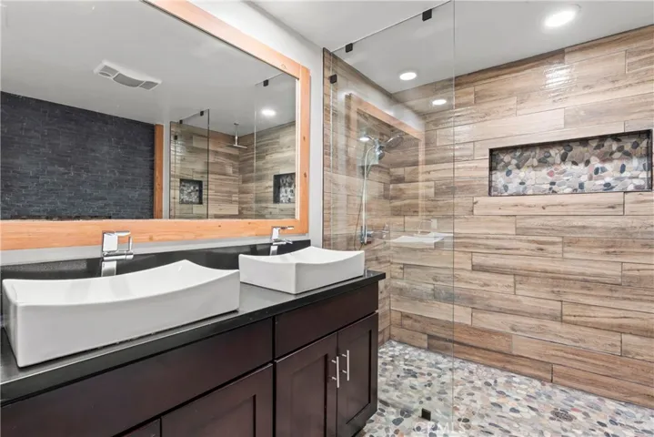 Primary Bathroom - Bathroom 3