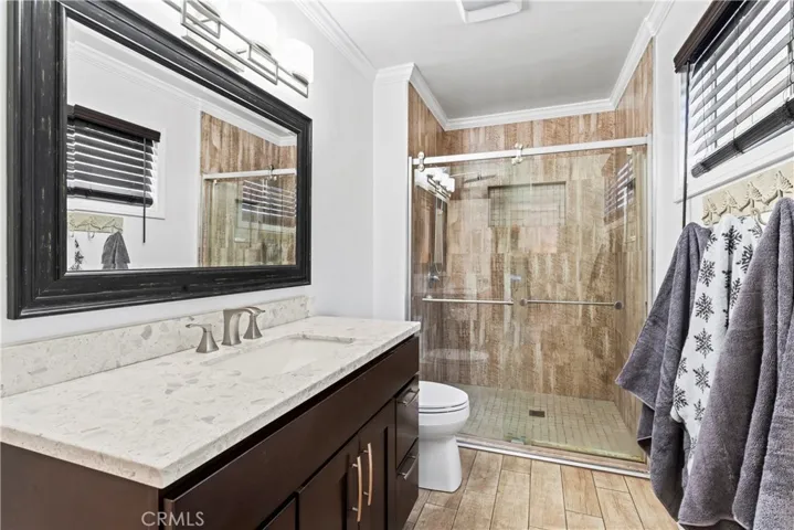 Bathroom 1 - main floor