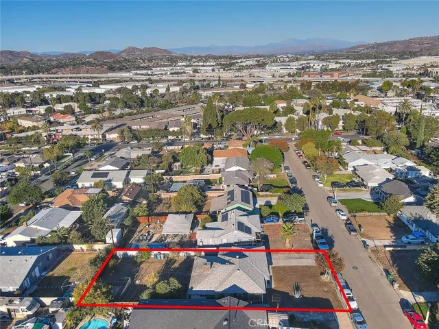 1031 Ford, Corona, California 92879