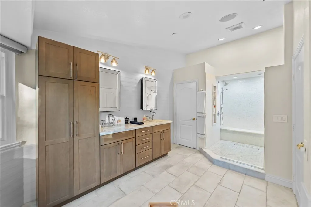 31345 Avenida Del Reposo, Temecula, California 92591 home-pic-65