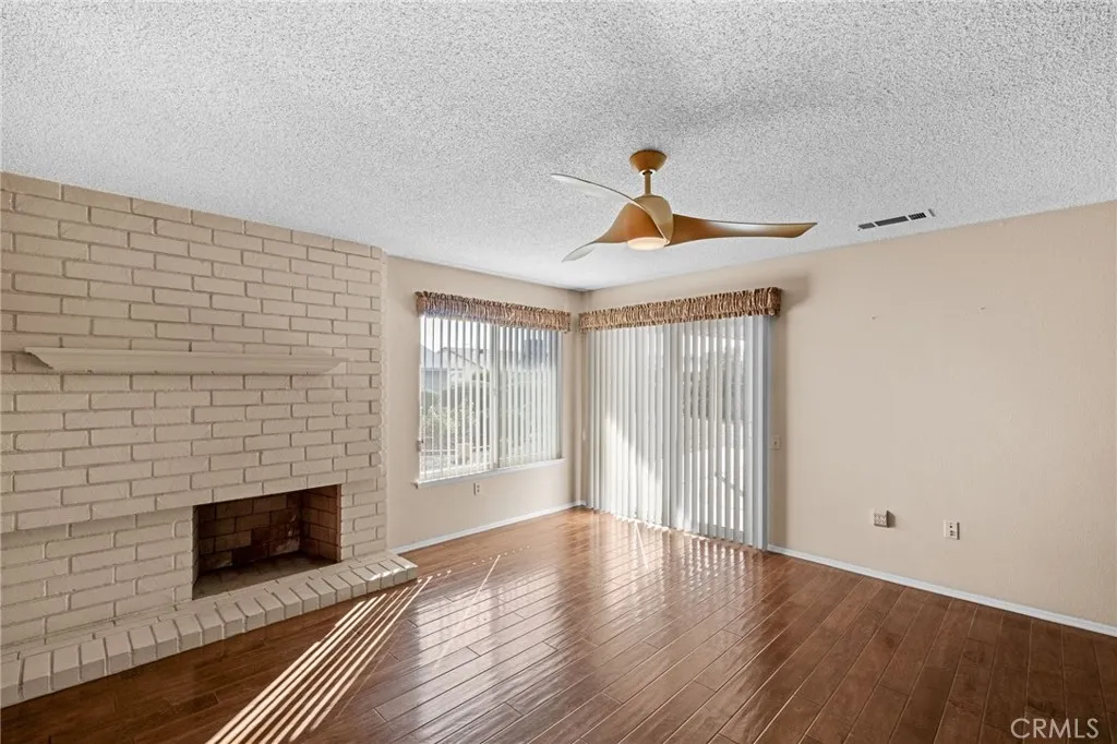 28298 Sun City Boulevard, Menifee, California 92586 home-pic-11