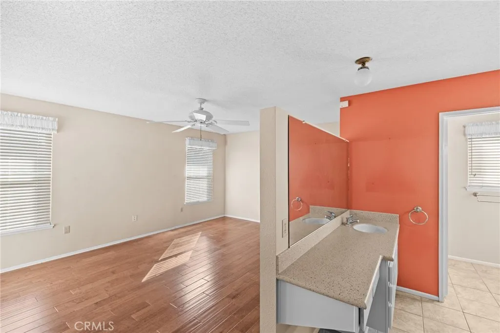 28298 Sun City Boulevard, Menifee, California 92586 home-pic-17