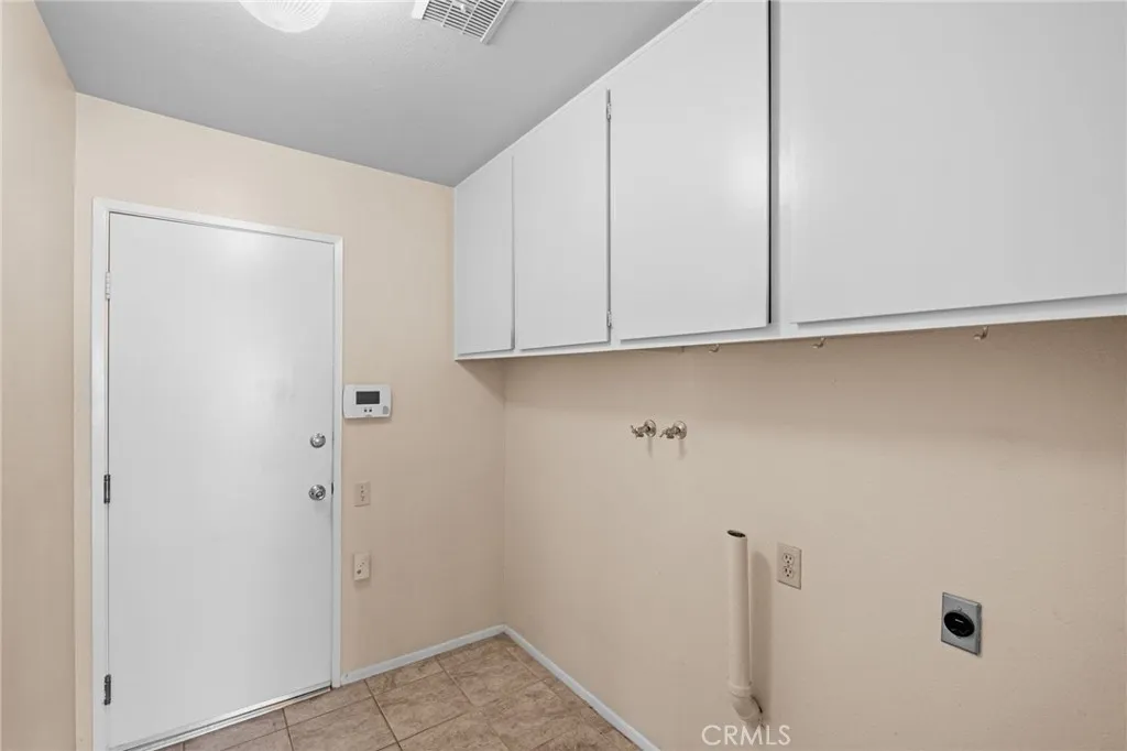 28298 Sun City Boulevard, Menifee, California 92586 home-pic-22