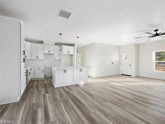 15590 Dale Evans Parkway, Apple Valley, California 92307