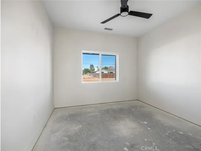 15590 Dale Evans Parkway, Apple Valley, California 92307