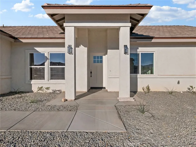 15590 Dale Evans Parkway, Apple Valley, California 92307