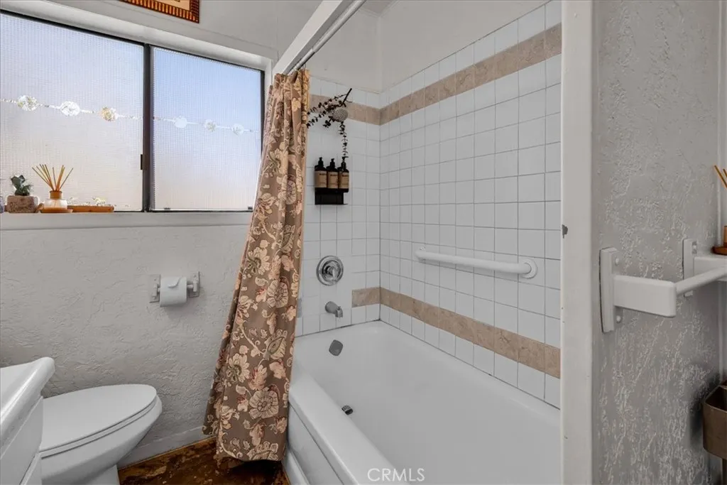 3707 Indio Ave, Yucca Valley, California 92252 home-pic-34