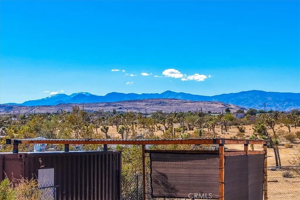 3707 Indio Ave, Yucca Valley, California 92252 home-pic-54