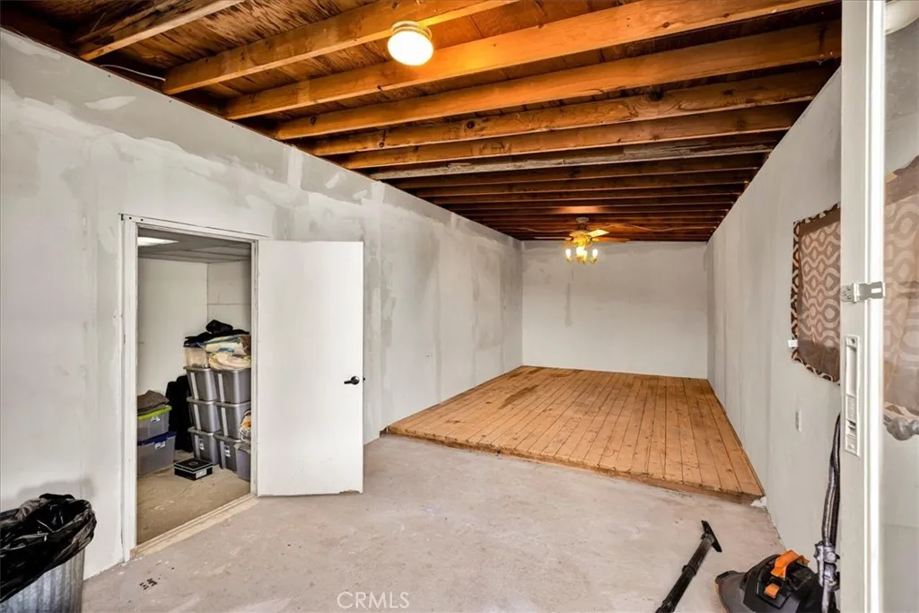 3707 Indio Ave, Yucca Valley, California 92252 home-pic-43