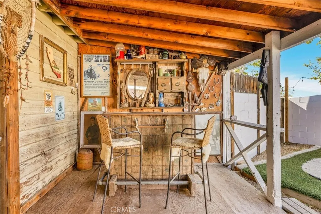 3707 Indio Ave, Yucca Valley, California 92252 home-pic-41