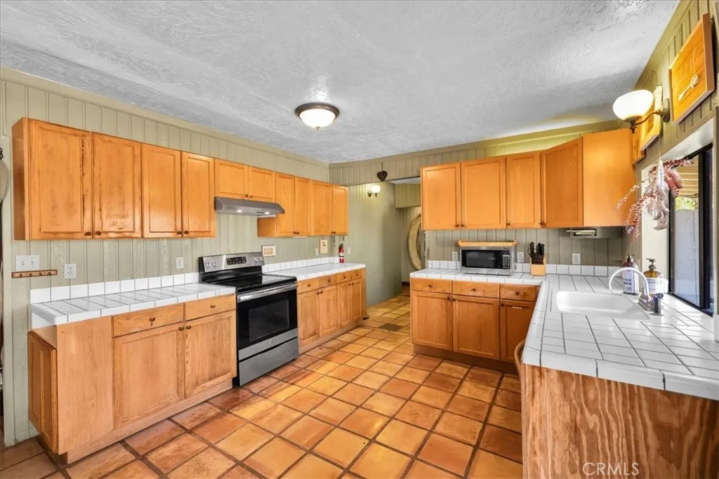 3707 Indio Ave, Yucca Valley, California 92252 home-pic-15