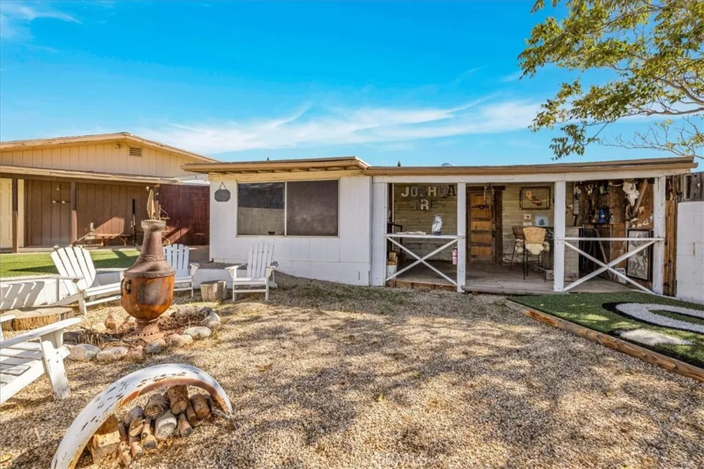 3707 Indio Ave, Yucca Valley, California 92252 home-pic-39