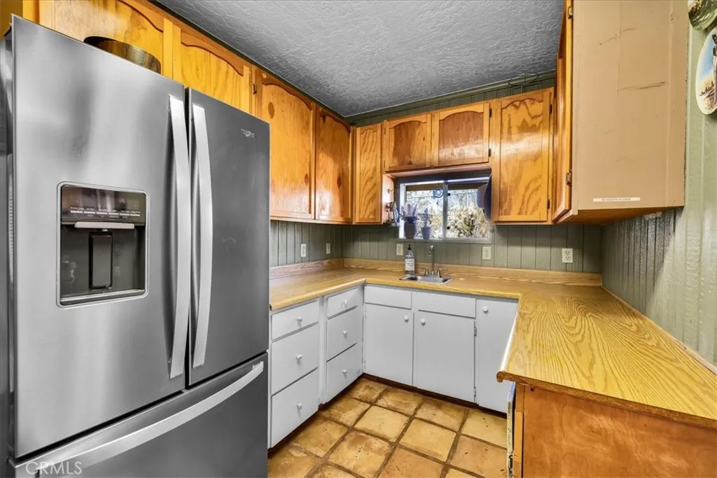 3707 Indio Ave, Yucca Valley, California 92252 home-pic-19