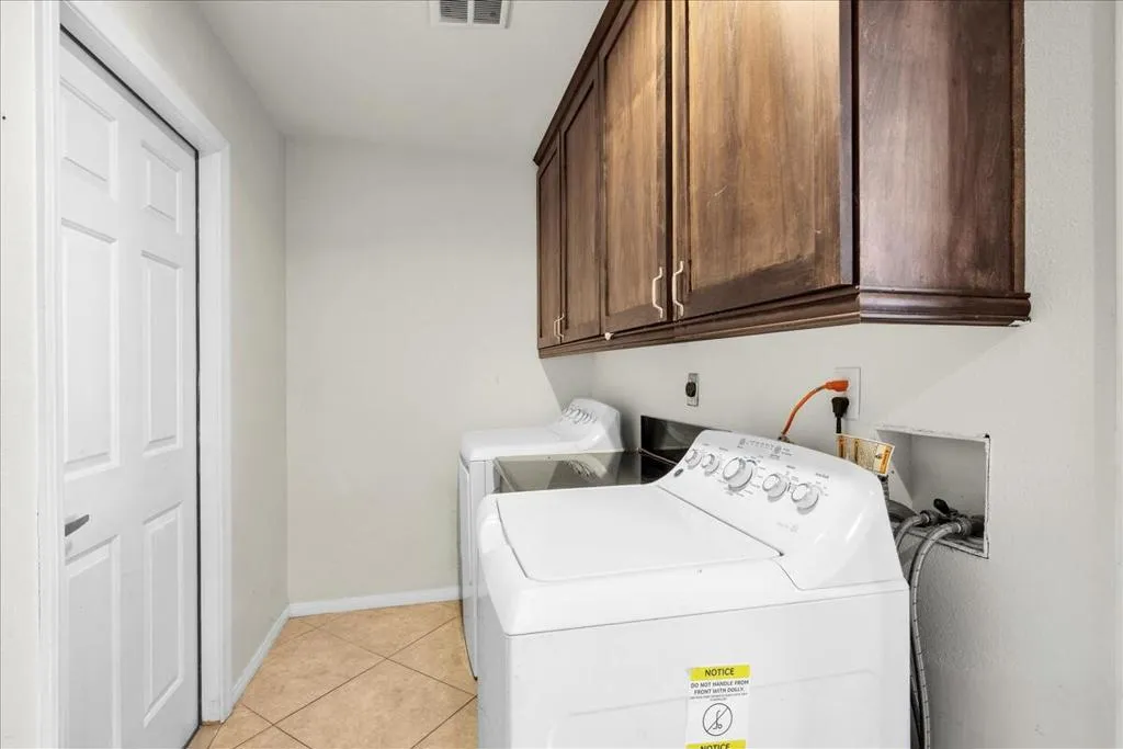 69295 Nilda Drive, Cathedral City, California 92234 home-pic-18