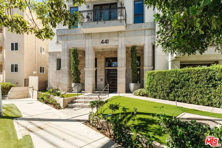 441 S Barrington Avenue 109, Los Angeles, California 90049