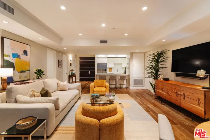 441 S Barrington Avenue 109, Los Angeles, California 90049