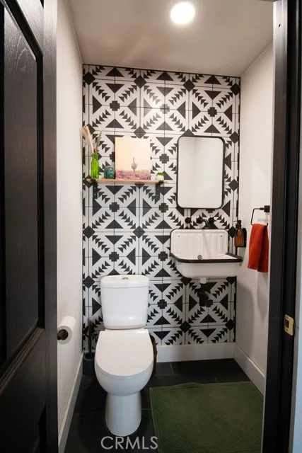 7071 Cascade Ave., Oak Hills, California 92344 home-pic-26