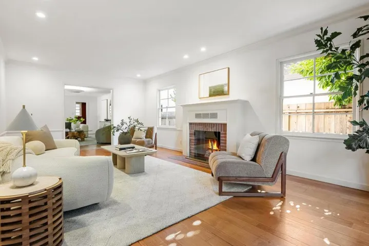 39 El Cerrito Avenue, San Mateo, California 94402
