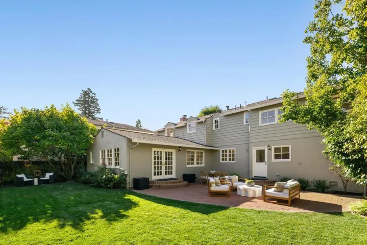39 El Cerrito Avenue, San Mateo, California 94402