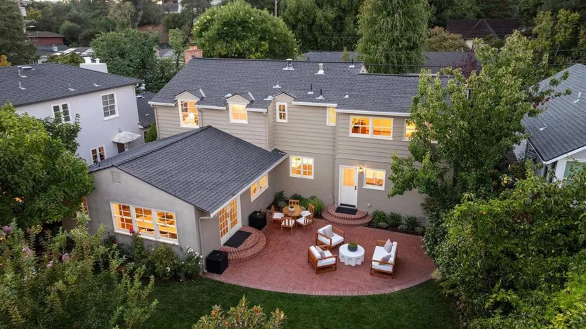 39 El Cerrito Avenue, San Mateo, California 94402