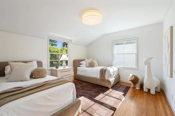 39 El Cerrito Avenue, San Mateo, California 94402