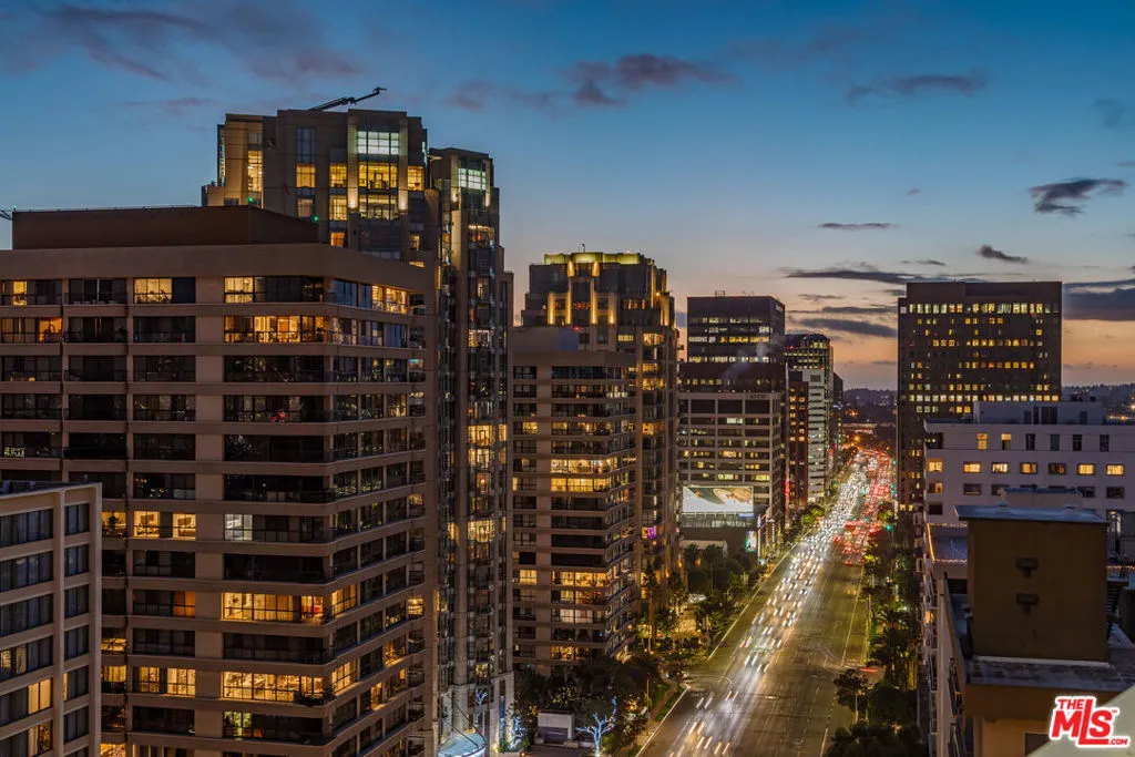 10727 Wilshire Boulevard 1805, Los Angeles, California 90024 home-pic-33