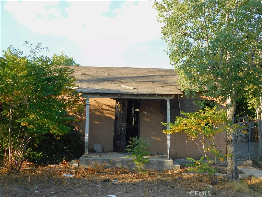 2236 Ogden, San Bernardino, California 92407 home-pic-2