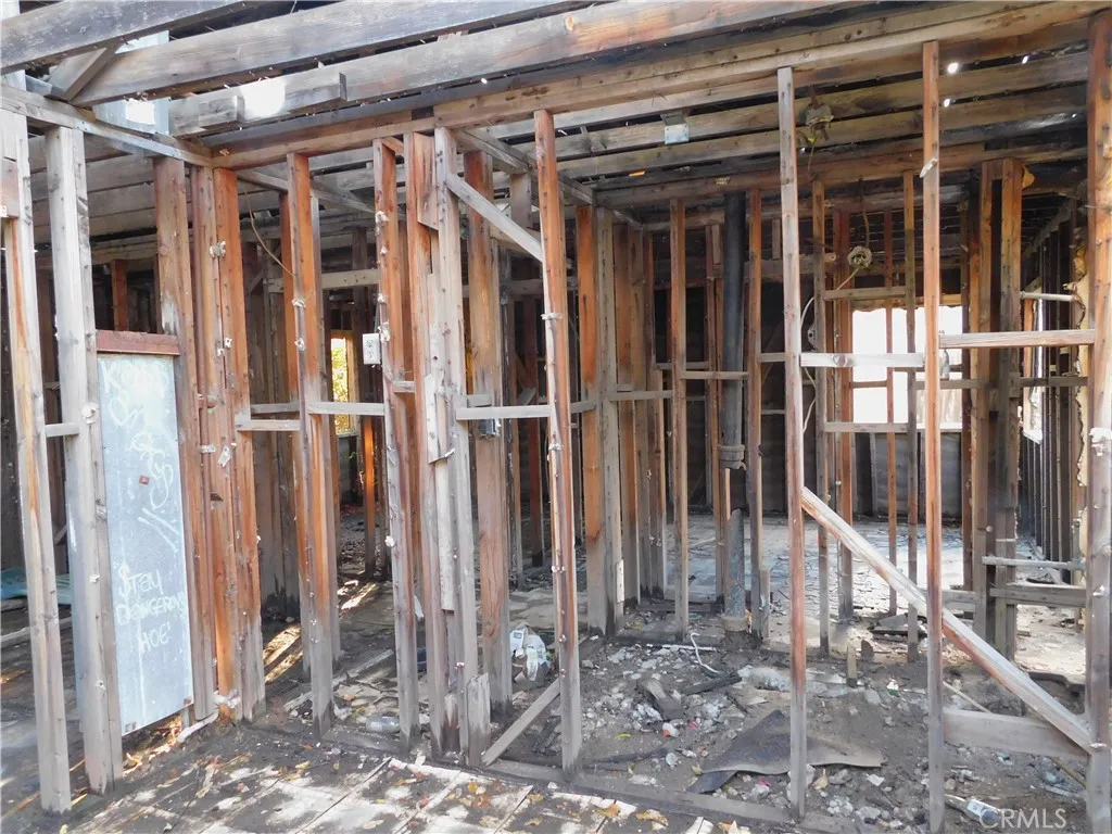 2236 Ogden, San Bernardino, California 92407 home-pic-6