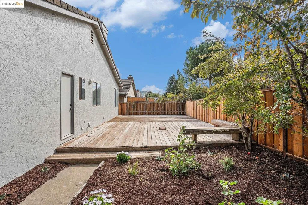 5470 Lenora Rd, Richmond, California 94803 home-pic-27