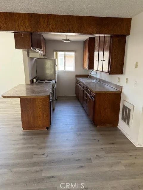 #4 kitchen