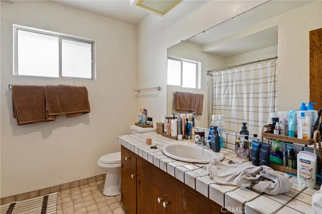 bathroom (#1)