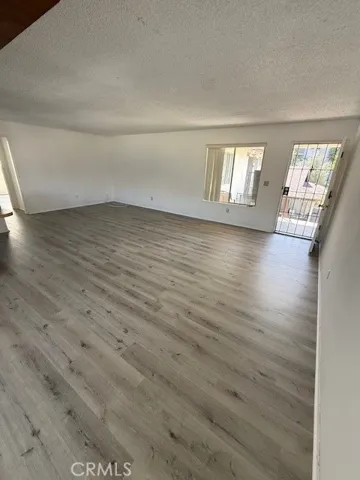 Vacant unit 4 New floors and paint