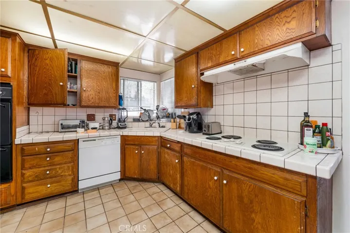 Kitchen of the unit in front (#1)