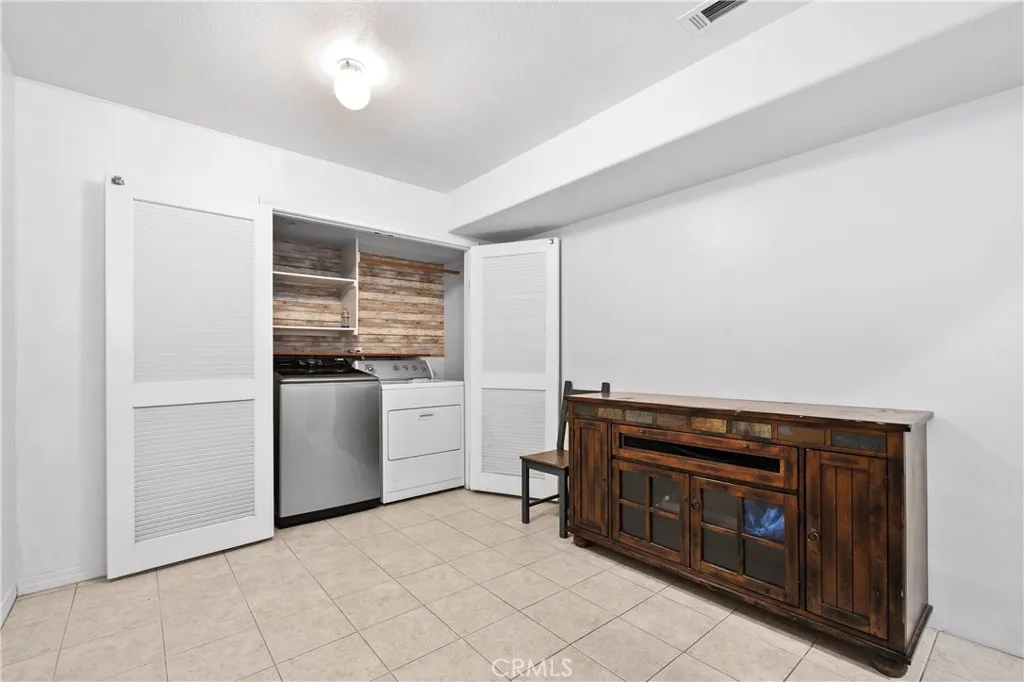 1431 Lomita Boulevard 7, Harbor City, California 90710 home-pic-22