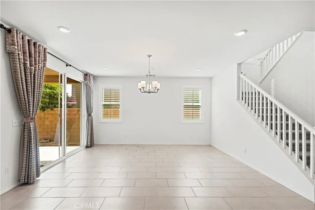 5594 Skimmer Dr, Jurupa Valley, California 91752 home-pic-9