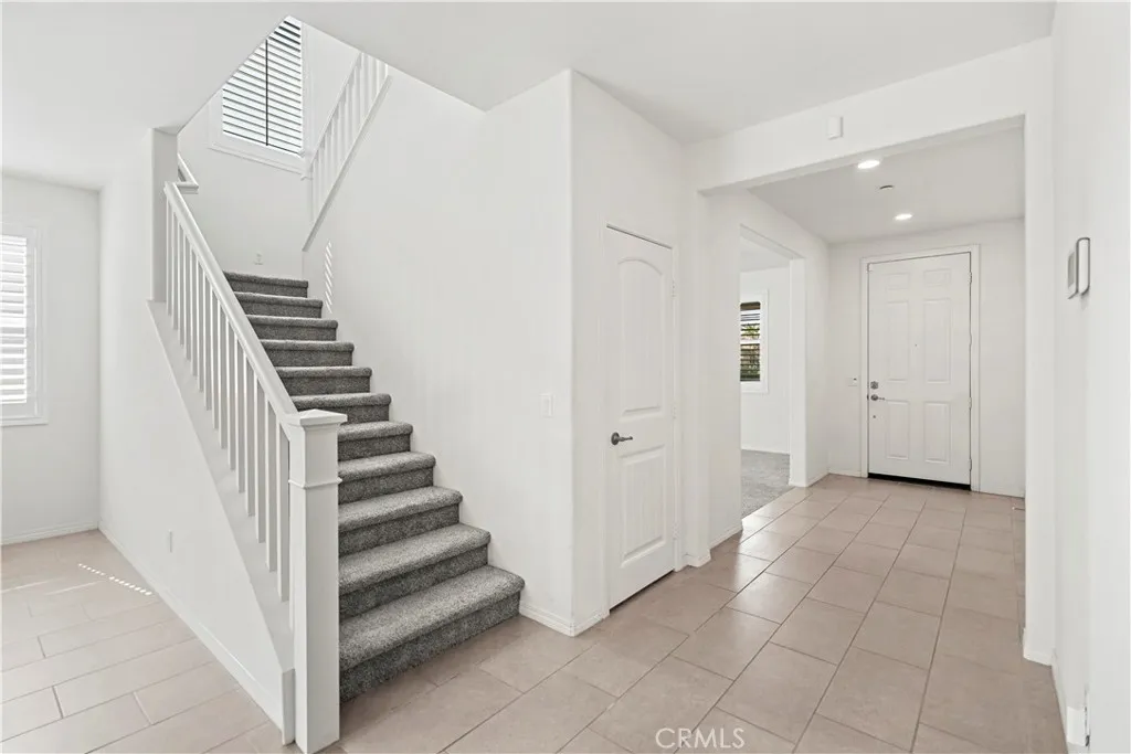 5594 Skimmer Dr, Jurupa Valley, California 91752 home-pic-23
