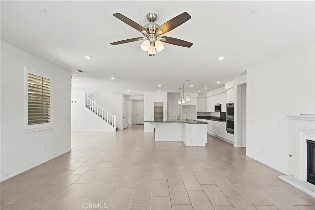 5594 Skimmer Dr, Jurupa Valley, California 91752 home-pic-21