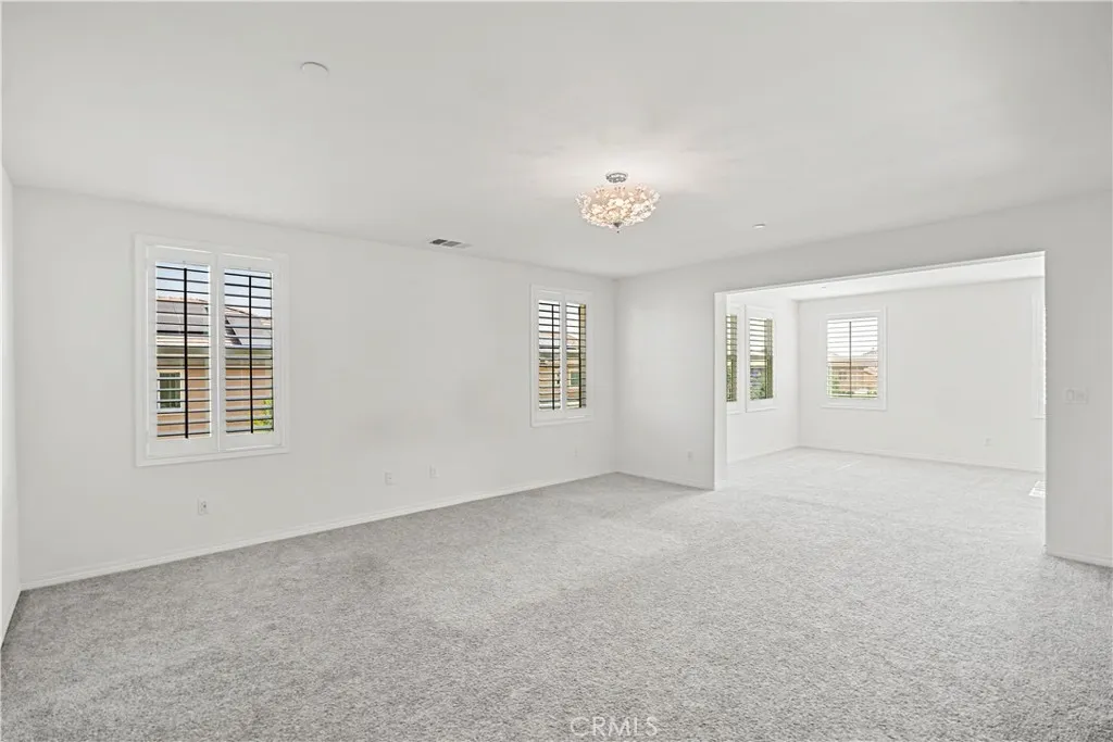 5594 Skimmer Dr, Jurupa Valley, California 91752 home-pic-46