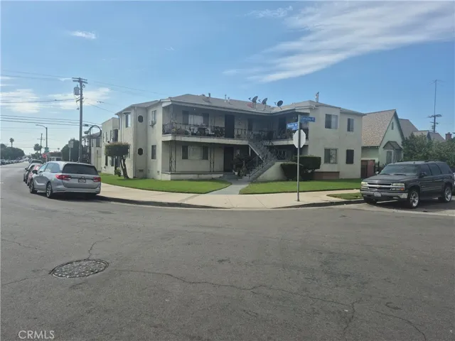 5130 Carolina, Los Angeles, California 90022