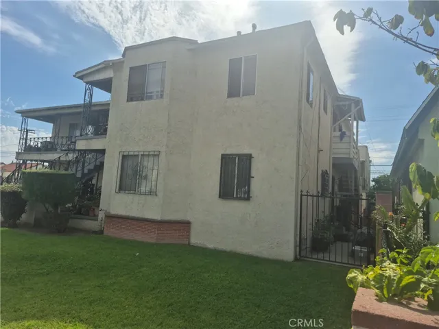 5130 Carolina, Los Angeles, California 90022