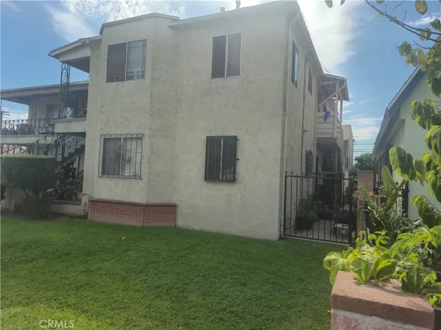5130 Carolina, Los Angeles, California 90022