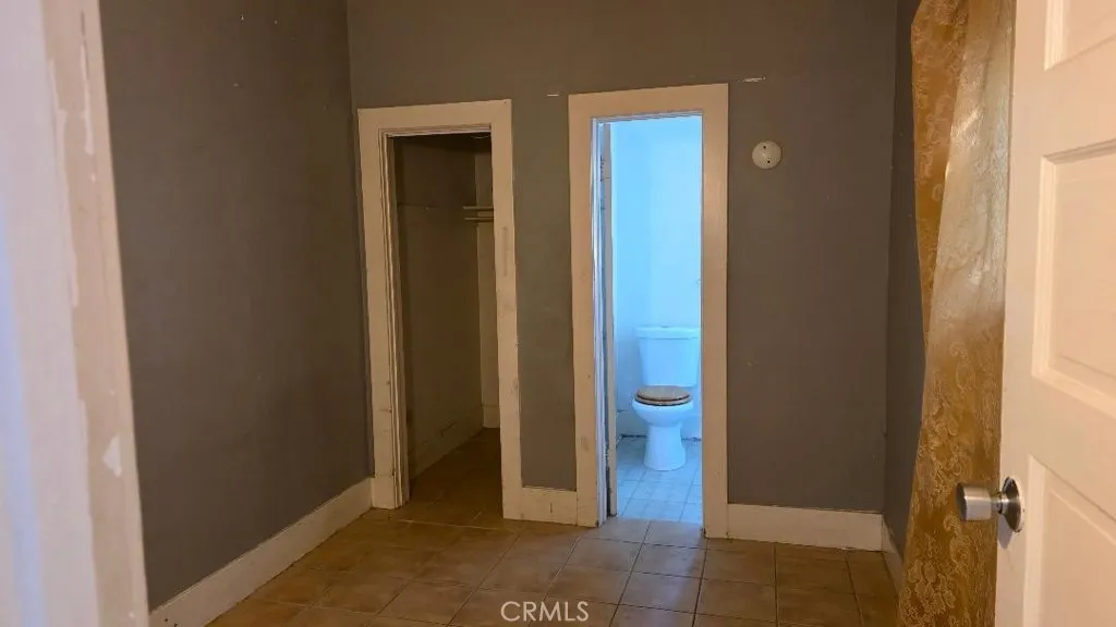 250 N Ridgewood Place N, Los Angeles, California 90004 home-pic-13