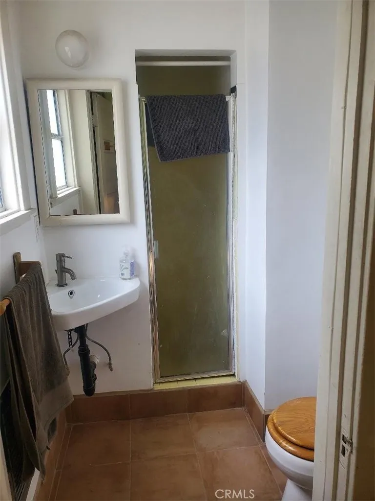 250 N Ridgewood Place N, Los Angeles, California 90004 home-pic-20