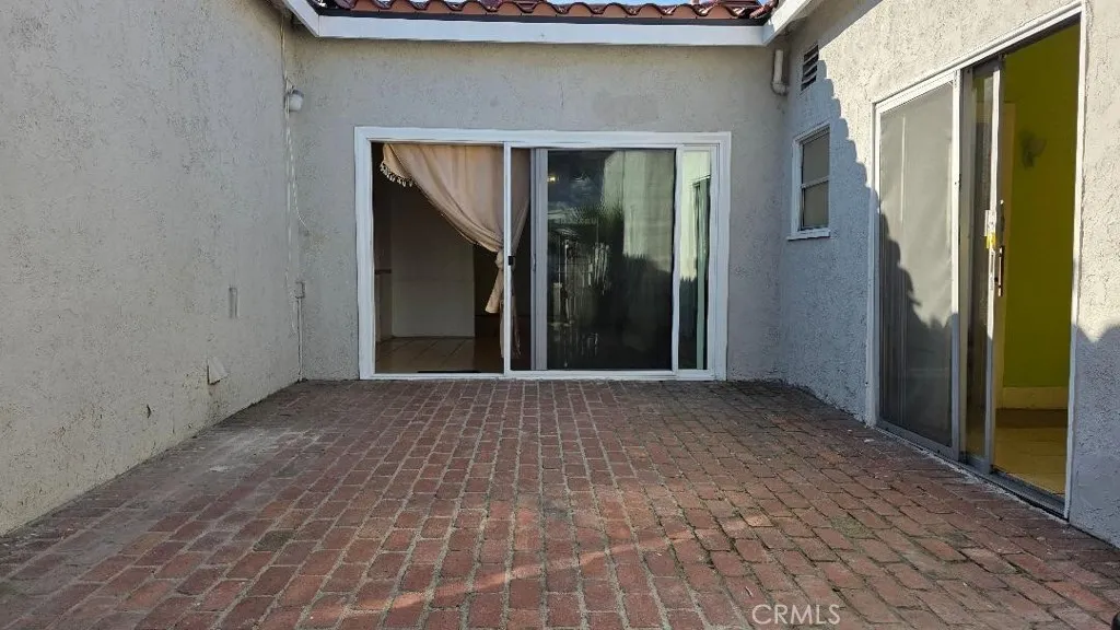 250 N Ridgewood Place N, Los Angeles, California 90004 home-pic-16