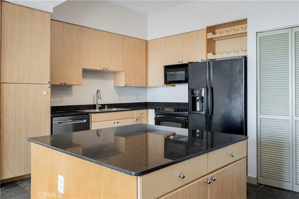 488 E Ocean Boulevard 1208, Long Beach, California 90802 home-pic-5