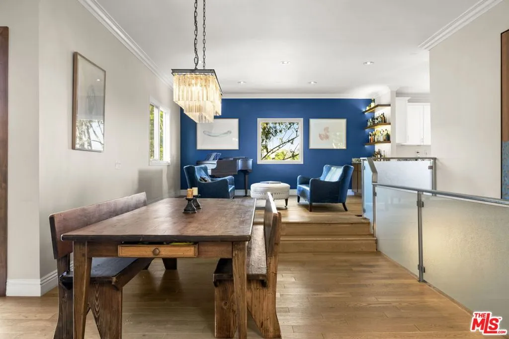 1018 N Tigertail Road, Los Angeles, California 90049 home-pic-10