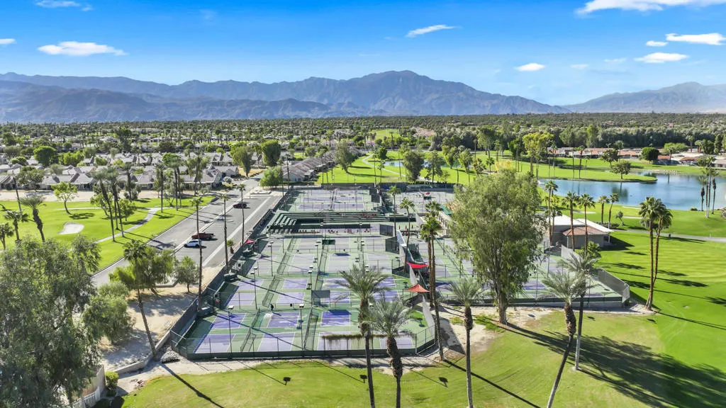 41476 Inverness Way, Palm Desert, California 92211 home-pic-22